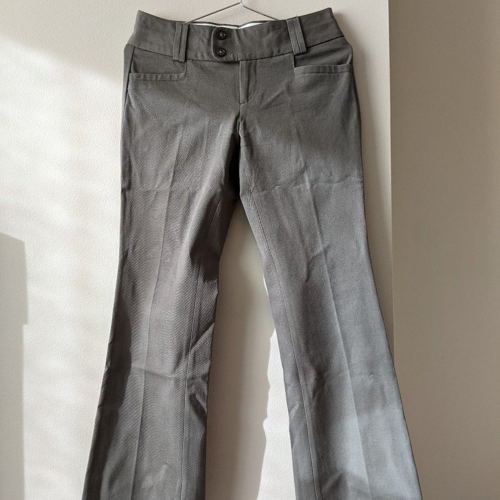 Banana Republic Sloan Pants Petit 0 (0P) Flared Boot Cut Olive Green Chino